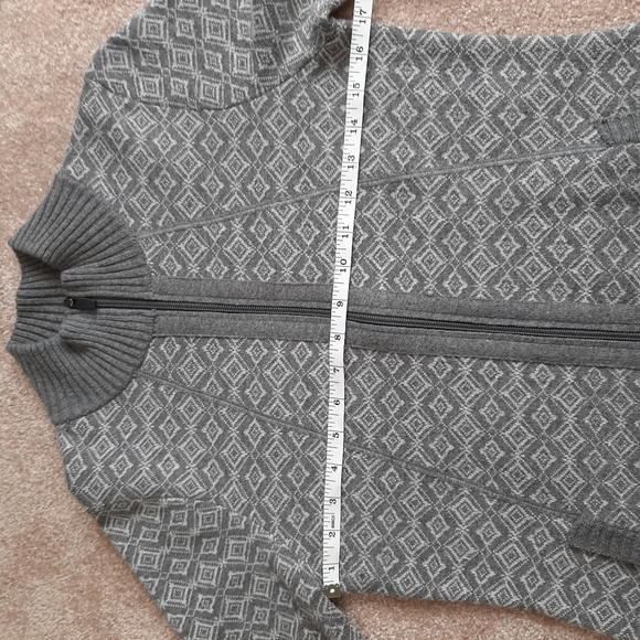 Cynthia Rowley Long Sleeve knit Tunic thumb hole Grey Sweater Tunic Small - Picture 6 of 7